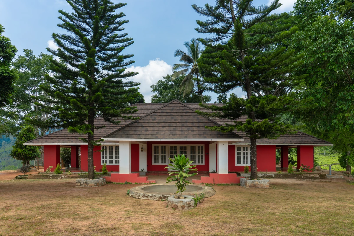 British Bungalow Exterior View Elegant heritage british bungalow wayanad exterior facade at boCHE 1000 Acres resort